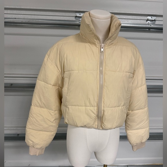 yozazzy Jackets & Blazers - Cropped Puffer Jacket Beige Cream XS | Lightweight Bubble Jacket Zip Up